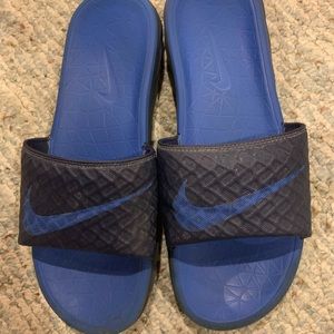 Men’s Nike flip flops